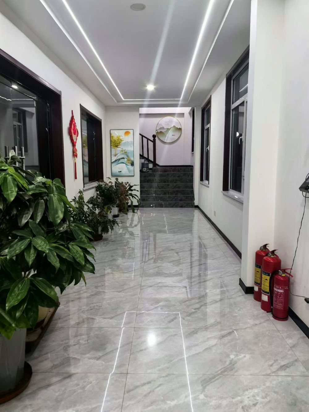 �k��������